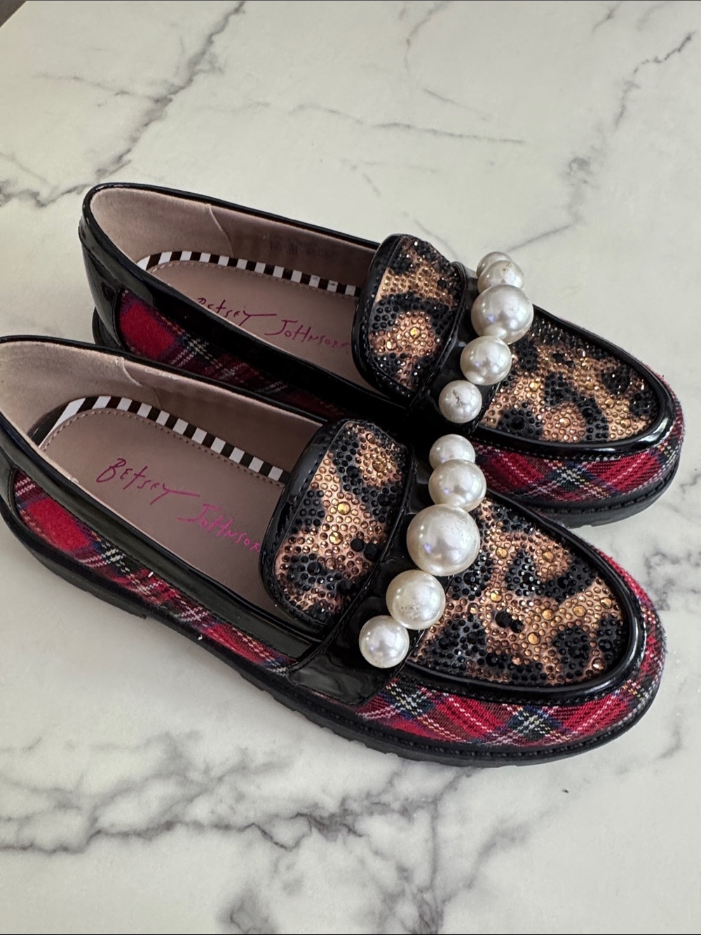 Betsey Johnson Kid’s Harlo Platform Loafers • Pearls Rhinestones Plaid • Size 3
